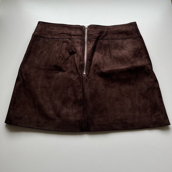 H&M Women’s Dark Brown Suede Skirt - Size 10 - Picture 2 of 3